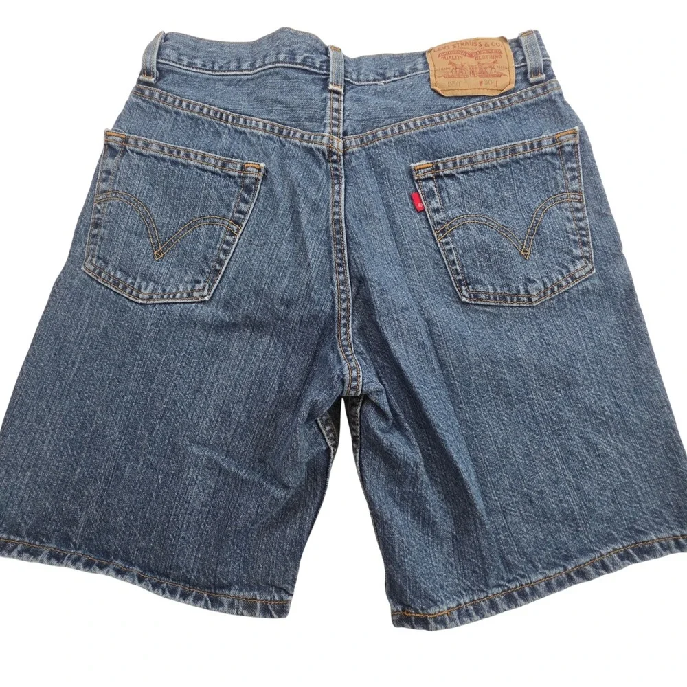 Levi's 550 Denim Shorts Mens 30 Blue Relaxed Fit Medium Wash Cotton 5-Pocket Y2K